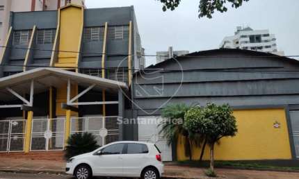 Casa comercial com 14 salas e 1,362,22m² de área útil para alugar no centro