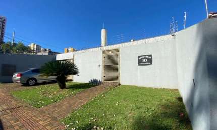 Casa Comercial para alugar no Centro de Londrina com 4 quartos, sendo 3 suítes