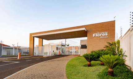 Casa para Alugar no Condomínio Morada das Flores com 3 quartos sendo 1 Suíte em Cambé