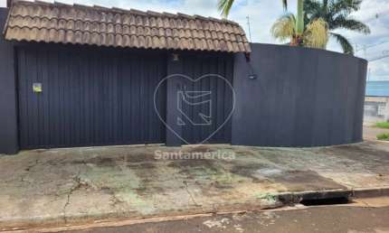 Casa a venda na região Leste com 4 vagas de garagem