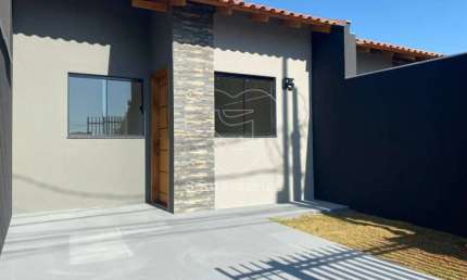 Casa com 2 dormitórios disponível no Jardim Aliança, região Norte de Londrina.