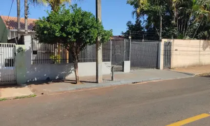 Casa assobradada com 3 quartos para venda no Jardim Amaro