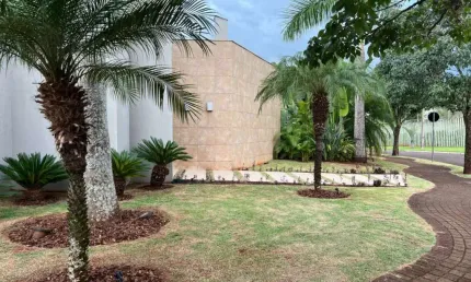 Casa de Alto Padrão para Locação no Royal Tennis com 4 Suítes e 2 Cozinhas