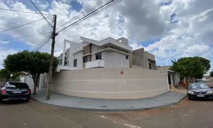 Casa com 2 Andares e Suíte para Alugar no Jardim Pioneiros, Zona Leste de Londrina