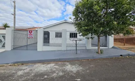 Casa residencial para alugar no Conjunto Parigot de Souza 3, região Norte de Londrina, com 3 quartos