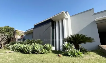 Casa para venda e locação no Condomínio Petit Ville com dois quartos na Região Sul de Londrina