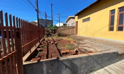 Casa para alugar no Leonor com 3 quartos na Região Oeste de Londrina