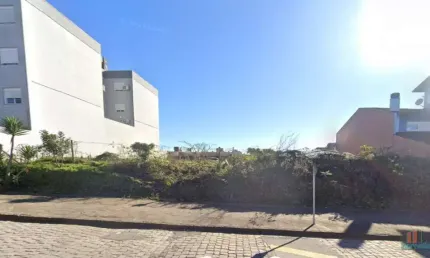 Terreno à venda no Desvio Rizzo, Caxias do Sul  por R$ 800.000