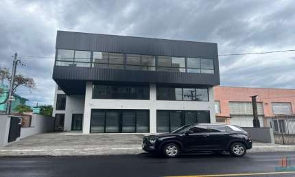 Sala comercial para alugar no Santa Catarina, Caxias do Sul  por R$ 2.000