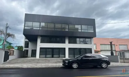 Sala comercial para alugar no Santa Catarina, Caxias do Sul  por R$ 3.000