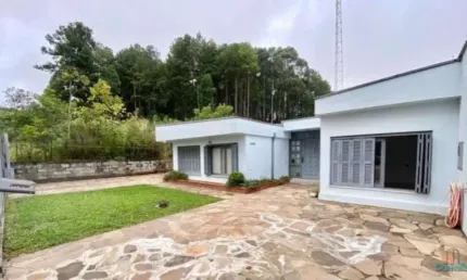 Casa com 3 quartos à venda no interlagos, caxias do sul  por r$ 950.000