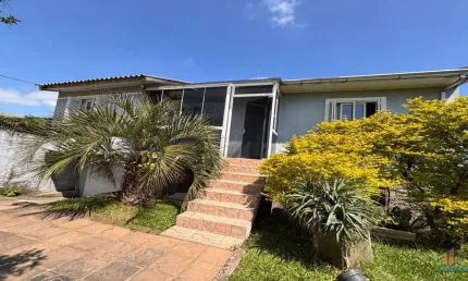 Casa com 3 quartos à venda no Charqueadas, Caxias do Sul  por R$ 530.000
