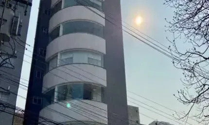Apartamento com 3 quartos à venda no Panazzolo, Caxias do Sul  por R$ 690.000