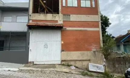 Barracão / Galpão / Depósito para alugar na Rua Antônio da Luz, 2061, Rio Branco, Caxias do Sul por R$ 6.000