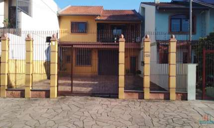 Casa com 3 quartos à venda na Mansueto Pezzi, 1334, Salgado Filho, Caxias do Sul por R$ 1.300.000