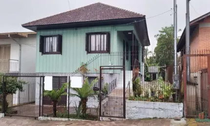 Casa com 3 quartos à venda na Bela Vista, Caxias do Sul  por R$ 530.000
