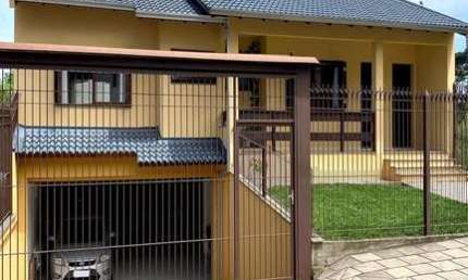 Casa com 5 quartos à venda no São Luiz, Caxias do Sul  por R$ 1.350.000