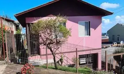 Casa com 3 quartos à venda no Jardim das Hortências, Caxias do Sul  por R$ 395.000