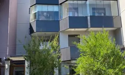 Apartamento com 3 quartos à venda na Rua General Jacinto Maria de Godoy, 907, Colina Sorriso, Caxias do Sul por R$ 630.000