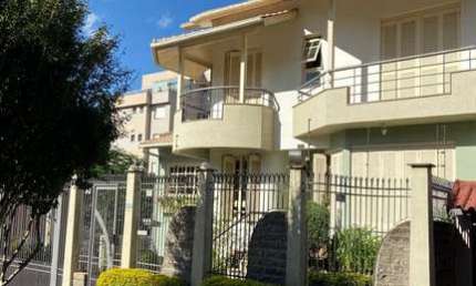 Casa com 4 quartos à venda na Rua João Alcino Sturmer, 554, Colina Sorriso, Caxias do Sul por R$ 1.800.000
