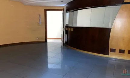 Sala comercial à venda no São Pelegrino, Caxias do Sul  por R$ 450.000