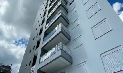 Apartamento com 2 quartos à venda no Vinhedos, Caxias do Sul  por R$ 664.000