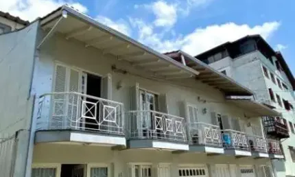 Casa com 3 quartos à venda no São Leopoldo, Caxias do Sul  por R$ 425.000
