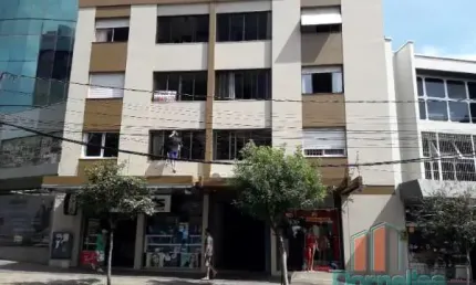 Apartamento com 3 quartos à venda no São Pelegrino, Caxias do Sul  por R$ 340.000