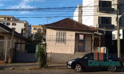 Terreno à venda na Rua Medianeira, 547, Medianeira, Caxias do Sul por R$ 490.000