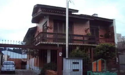 Casa com 9 quartos à venda na Nossa Senhora de Lourdes, Caxias do Sul  por R$ 1.600.000