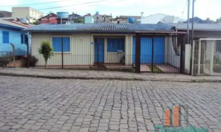 Casa com 2 quartos à venda no Kayser, Caxias do Sul  por R$ 600.000