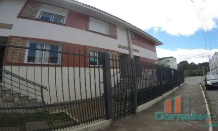Casa com 2 quartos à venda na Carmelino Batista Pozzer, 103, Treviso, Caxias do Sul por R$ 275.000