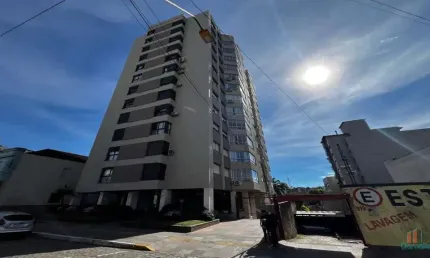 Apartamento com 5 quartos para alugar na Avenida Júlio de Castilhos, 951, Nossa Senhora de Lourdes, Caxias do Sul por R$ 5.000