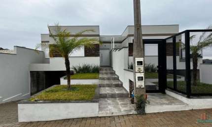 Casa com 3 quartos para alugar na Rua Luizina Bonatto Bertoni, 116, Salgado Filho, Caxias do Sul por R$ 3.000