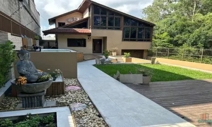 Casa com 3 quartos à venda no Charqueadas, Caxias do Sul  por R$ 1.150.000