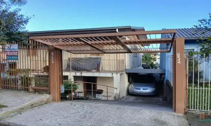 Casa com 3 quartos à venda no Charqueadas, Caxias do Sul  por R$ 300.000