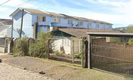 Casa com 2 quartos à venda na Rua José Maria Xavier da Silva, 136, São Caetano, Caxias do Sul por R$ 200.000