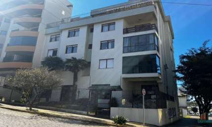 Cobertura com 4 quartos para alugar na Rua Jacinto Francisco D'aguiar, 96, Exposição, Caxias do Sul por R$ 3.850