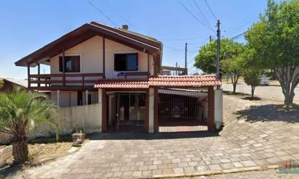 Casa com 3 quartos para alugar na Nossa Senhora de Fátima, Caxias do Sul  por R$ 2.500