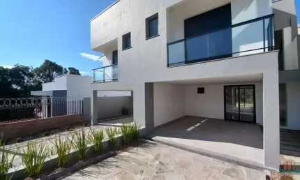 Casa com 3 quartos à venda na Colina Sorriso, Caxias do Sul  por R$ 860.000