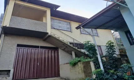 Casa com 3 quartos à venda no Panazzolo, Caxias do Sul  por R$ 380.000