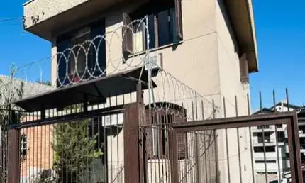 Casa com 6 quartos à venda no Rio Branco, Caxias do Sul  por R$ 1.240.000