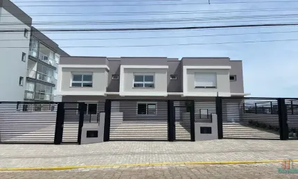 Casa com 3 quartos à venda no São Luiz, Caxias do Sul  por R$ 605.000