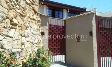 Casa com 3 quartos à venda na Avenida Diogo Álvares, 2030, Parque São Quirino, Campinas, 350 m2 por R$ 1.200.000