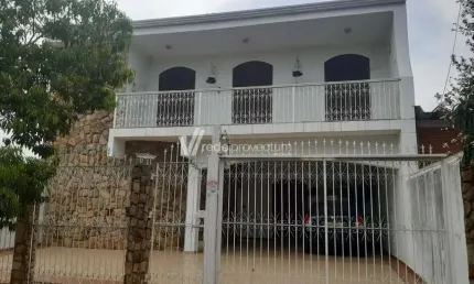 Casa com 4 quartos à venda na Rua República Dominicana, 956, Jardim Nova Europa, Campinas, 250 m2 por R$ 895.000