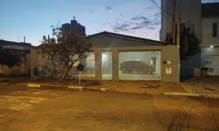 Casa com 3 quartos à venda na Rua Fernando da Cruz Passos, 117, Jardim Quarto Centenário, Campinas, 148 m2 por R$ 950.000