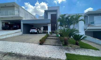 Casa em condomínio fechado com 3 quartos à venda na Residencial Zurich Dorf, s/n°, Condomínio Zurich Dorf, Valinhos, 284 m2 por R$ 1.650.000