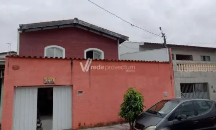 Casa com 3 quartos à venda na Rua Montevidéo, 675, Parque São Quirino, Campinas, 180 m2 por R$ 700.000