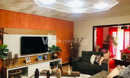 Casa com 4 quartos à venda na Sybele de Camargo Andrade, 120, Jardim García, Campinas, 350 m2 por R$ 790.000