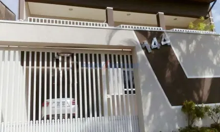 Casa com 3 quartos à venda na Adiba Abdalla Campos, 144, Parque Santa Bárbara, Campinas, 291 m2 por R$ 700.000